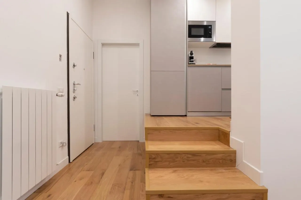 Milan Center Apartment Studio - Porta Romana 0*,  Italy