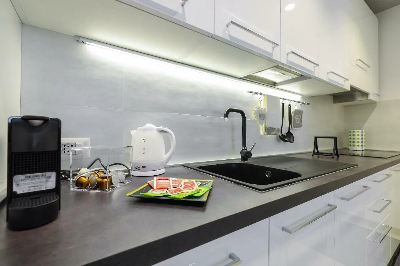 Milan Center Apartment Studio - Porta Romana Italy