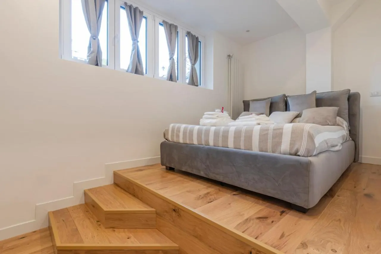 Milan Center Apartment Studio - Porta Romana İtalya