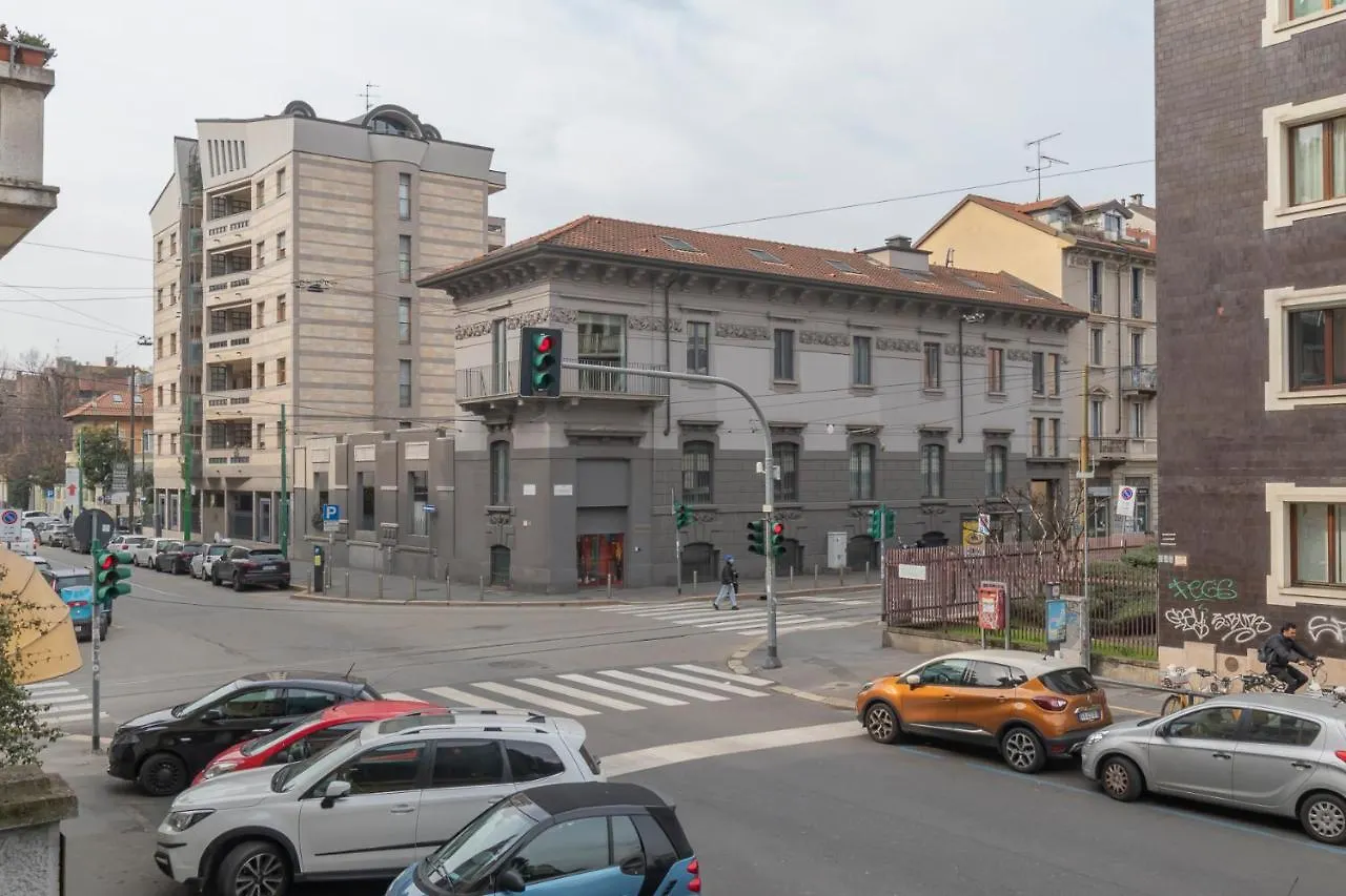 Milan Center Apartment Studio - Porta Romana İtalya