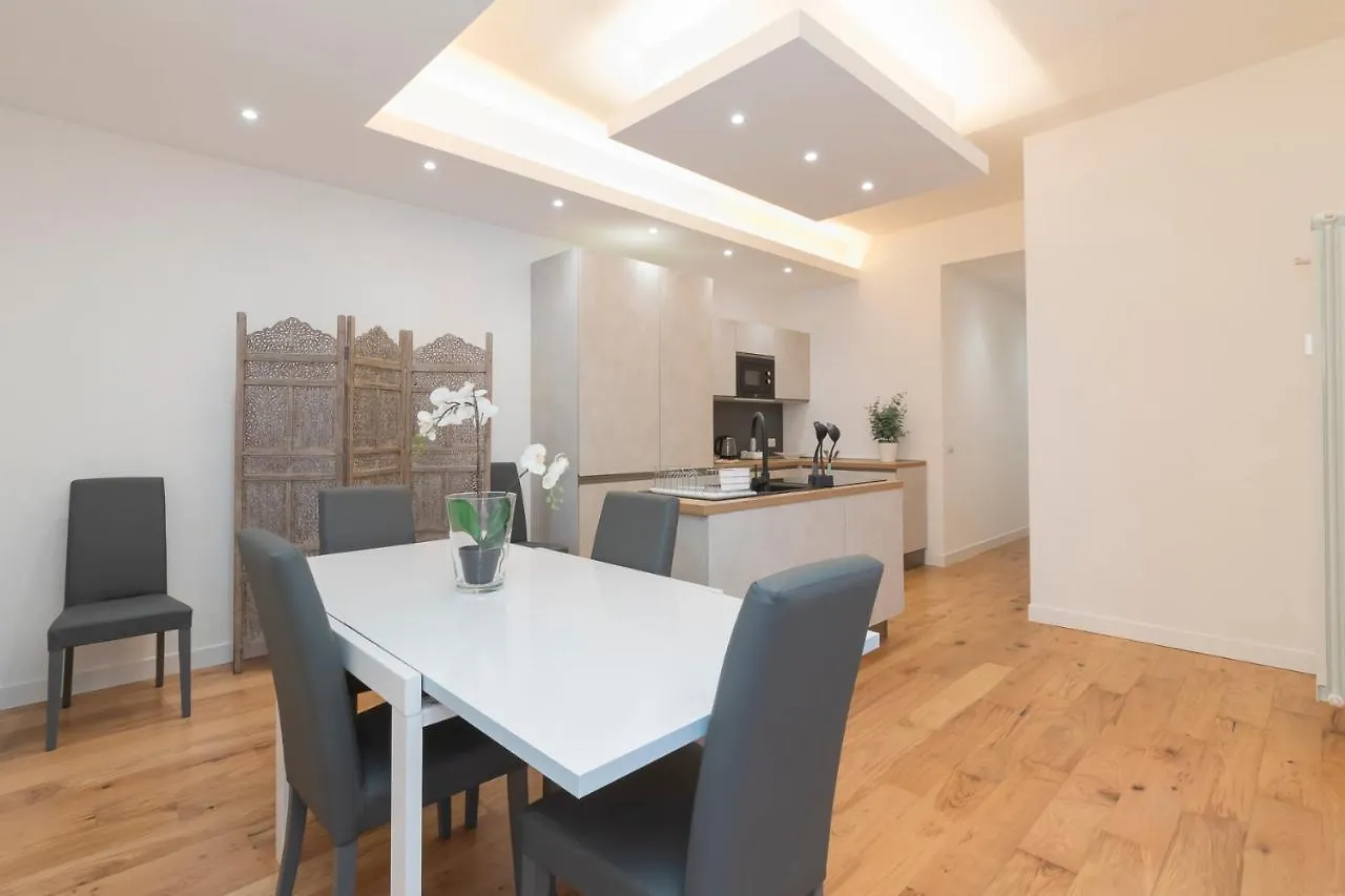 Milan Center Apartment Studio - Porta Romana İtalya